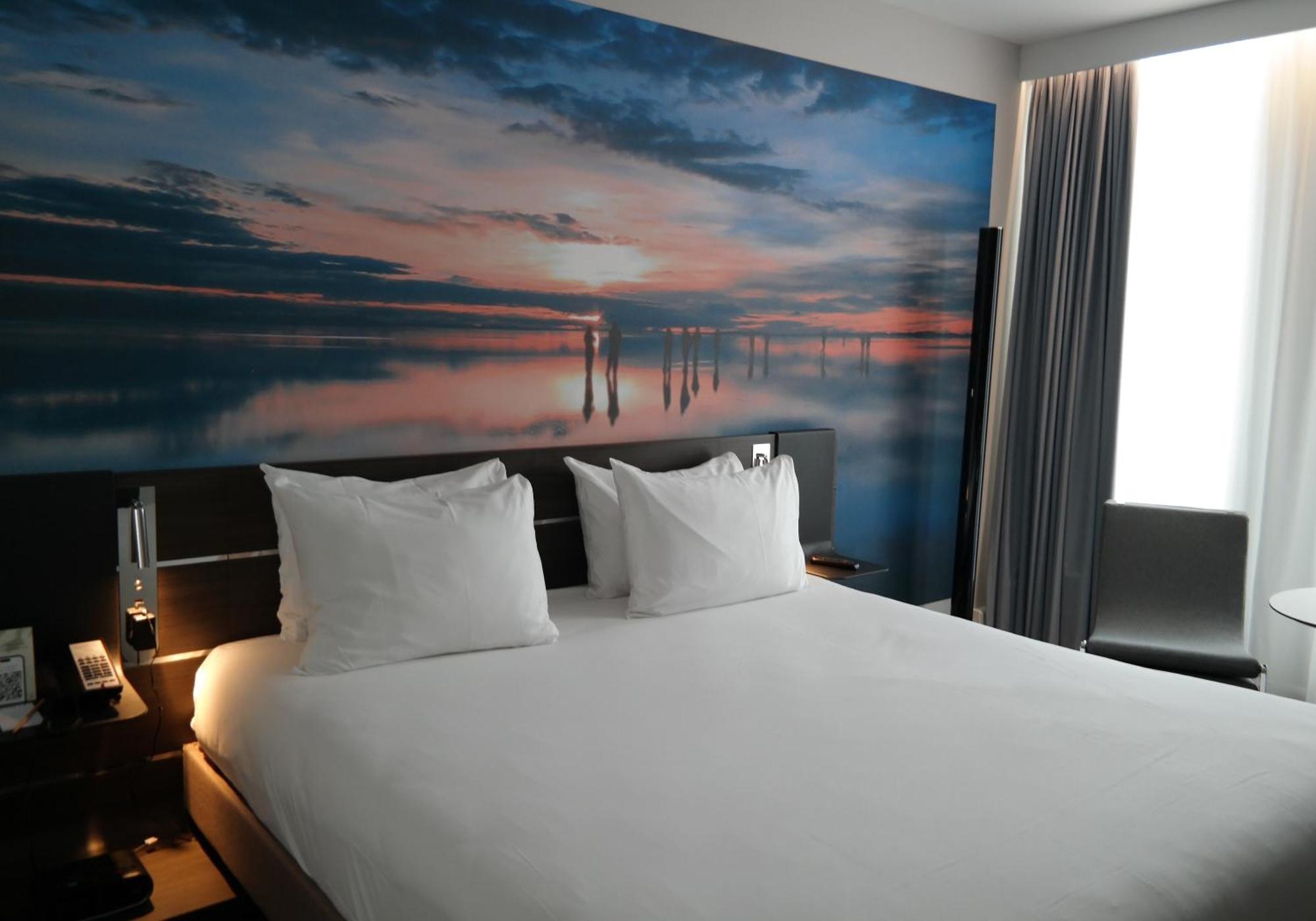 Novotel Hotel 4*