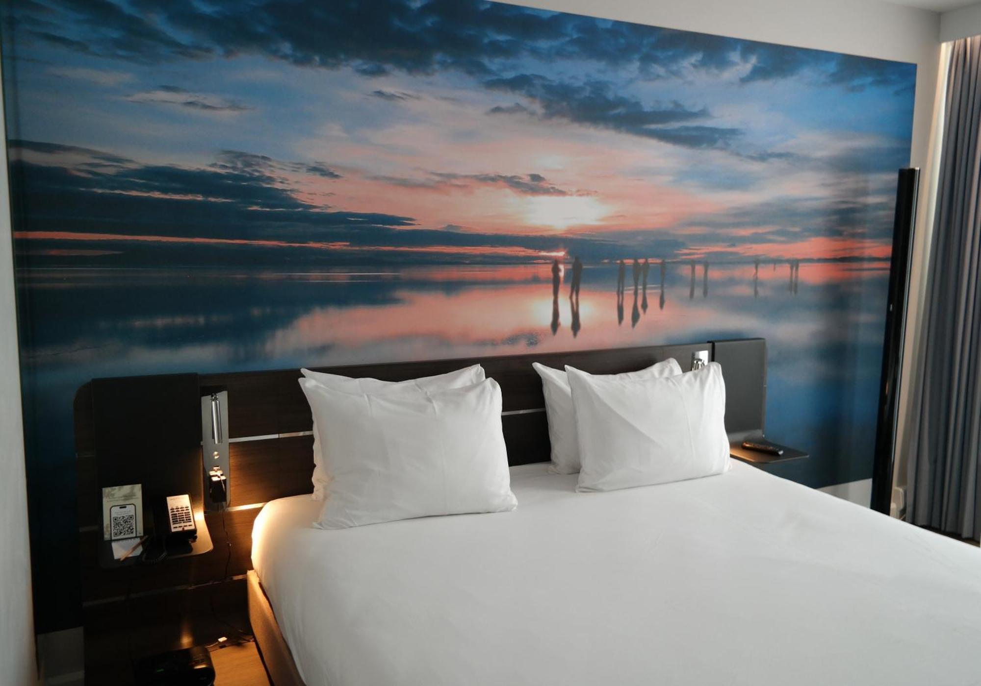 Novotel Hotel 4*